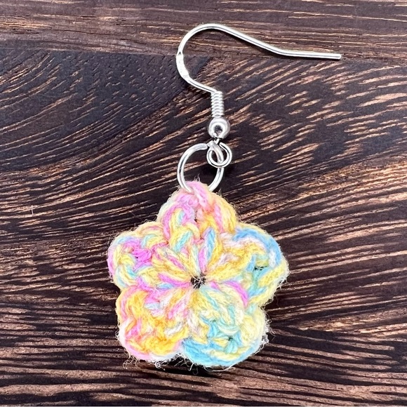 Handmade Crochet Star Earrings on Hypoallergenic White Gold Plated Hooks - Picture 2 of 6